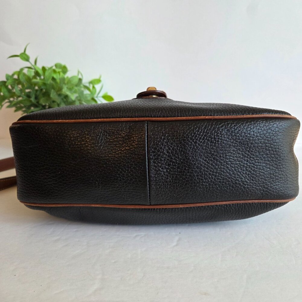 EUC Vintage Coach Sheridan Savannah Hobo (#4222) in Black with Tan Trim - Picture 7 of 13